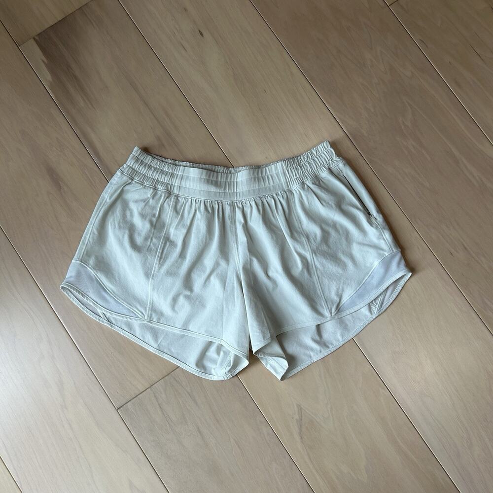 Lululemon Hotty Hot Short Lined 4" Inseam Women’s 8
